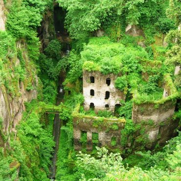 Il Vallone dei Mulini di Sorrento: storia e origini