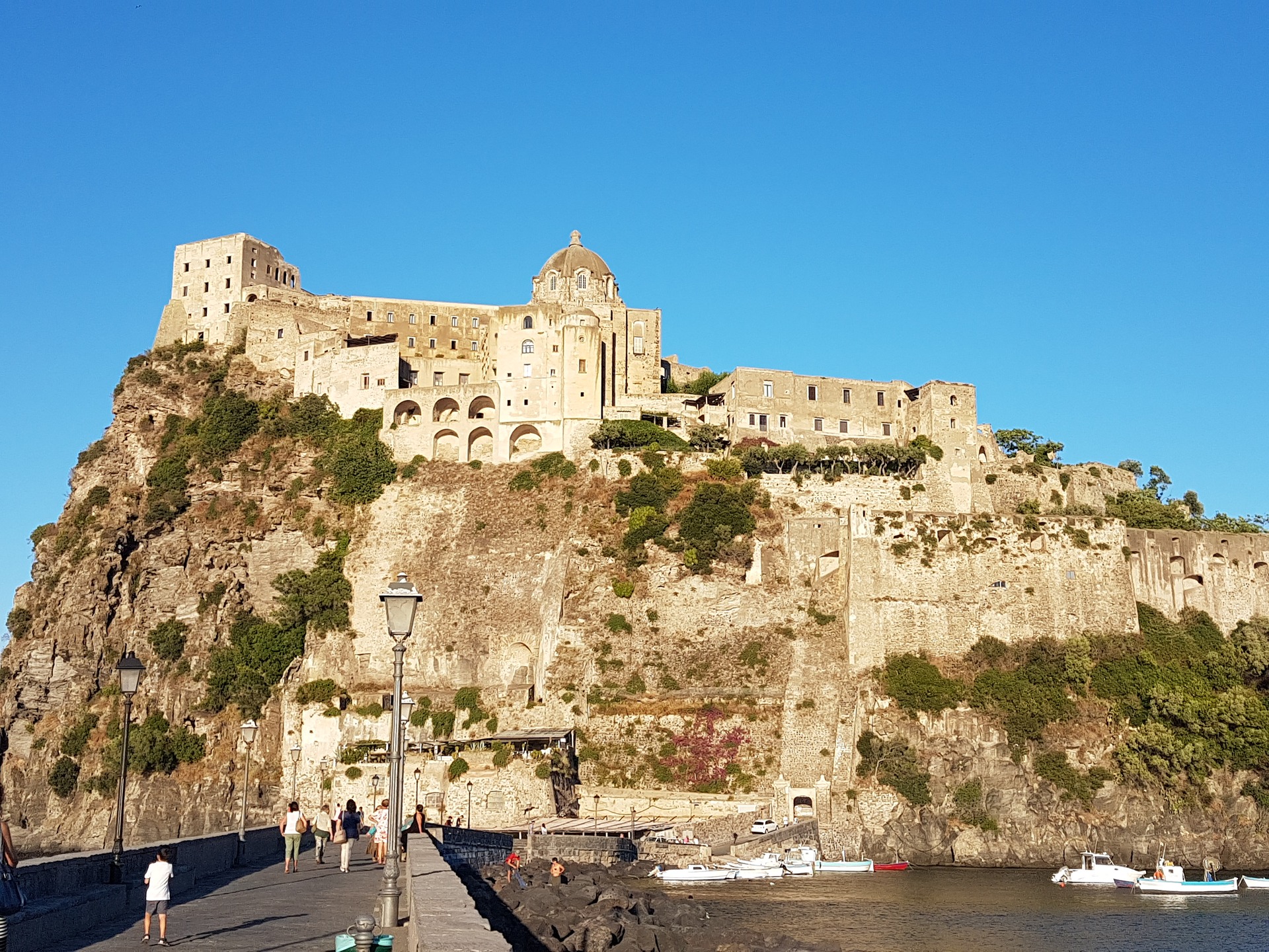 Il castello aragonese di Ischia: storia e orari di visita