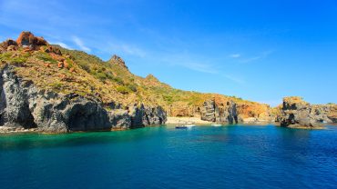 Cosa vedere a Panarea: giardini termali, borghi e spiagge